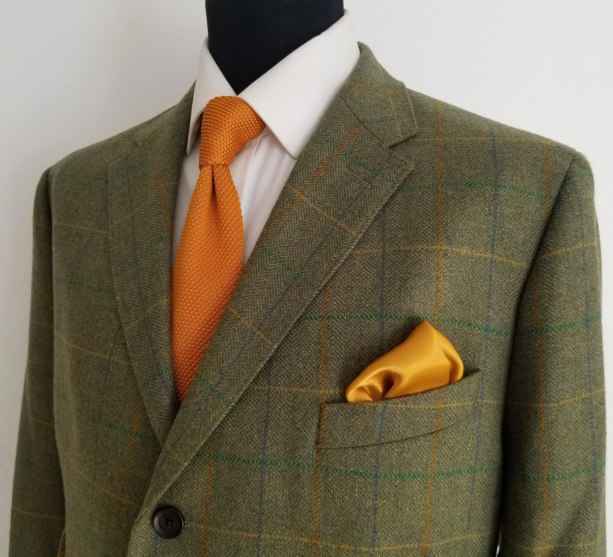 3 Button Tweed Hacking Jacket in Porter & Harding Glenroyal